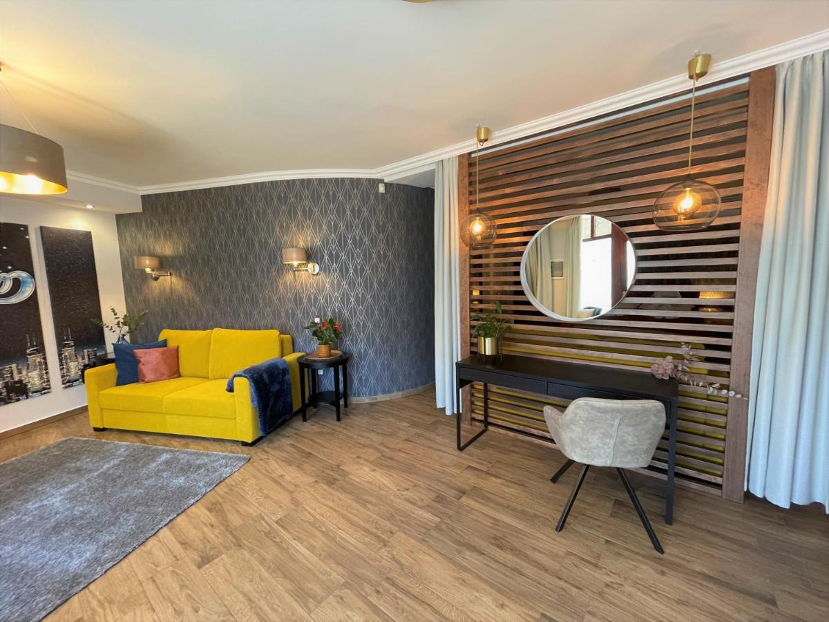 Chicago Vendeghaz Bed & Breakfast Сентеш Екстериор снимка