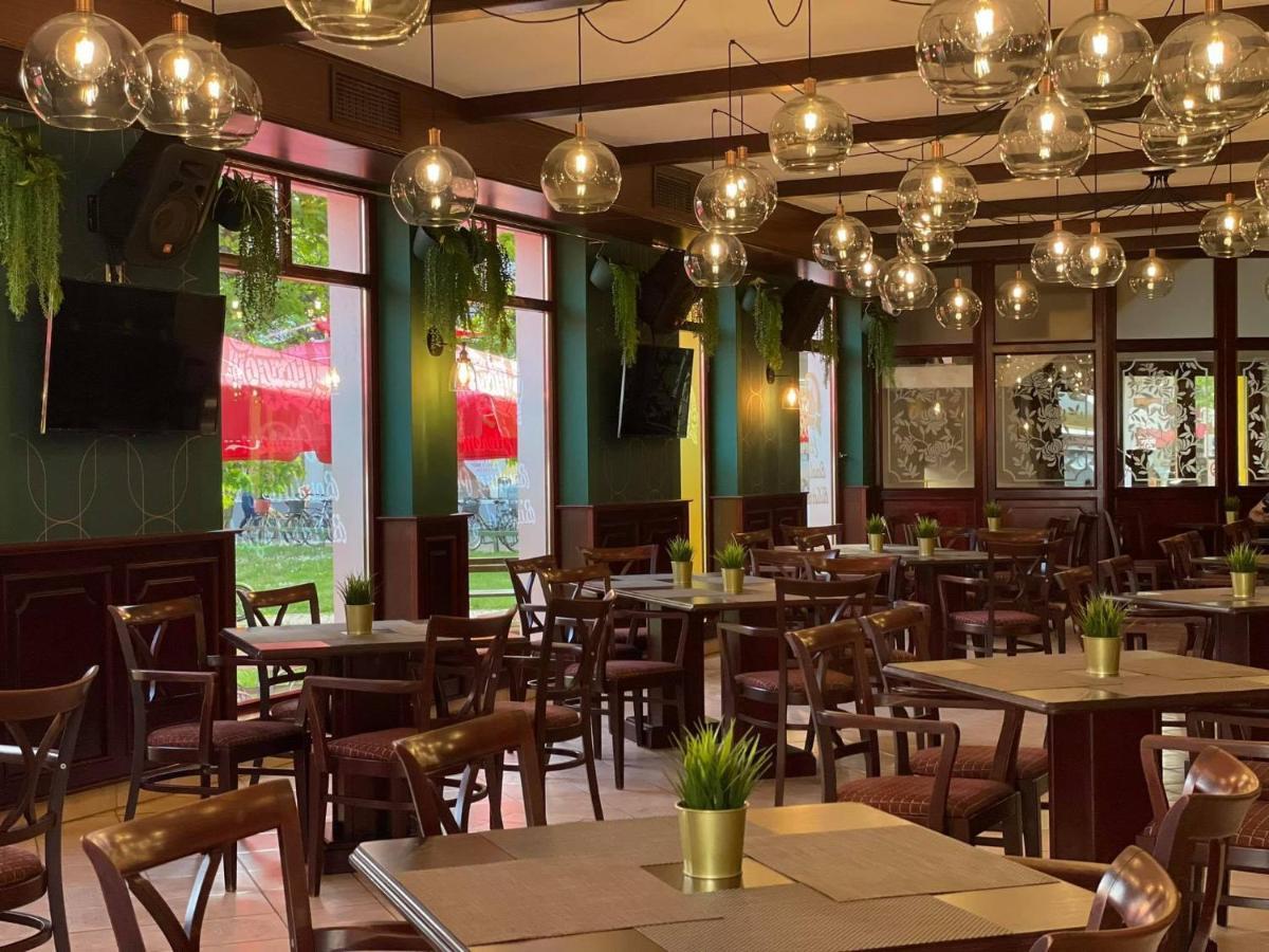 Chicago Vendeghaz Bed & Breakfast Сентеш Екстериор снимка